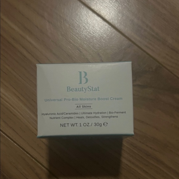 BeautyStat Universal Pro-Bio Moisture Boost Cream - White and Blue - Picture 1 of 3